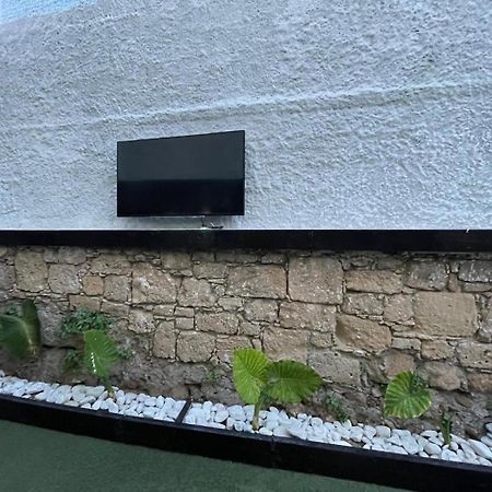 Premium Hostel Marina Pafos Exterior foto