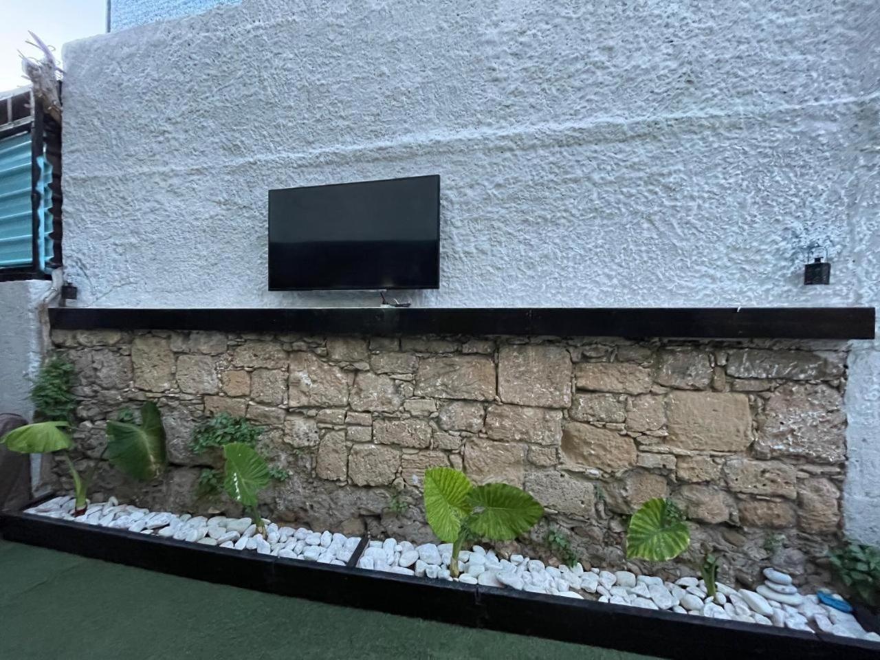 Premium Hostel Marina Pafos Exterior foto